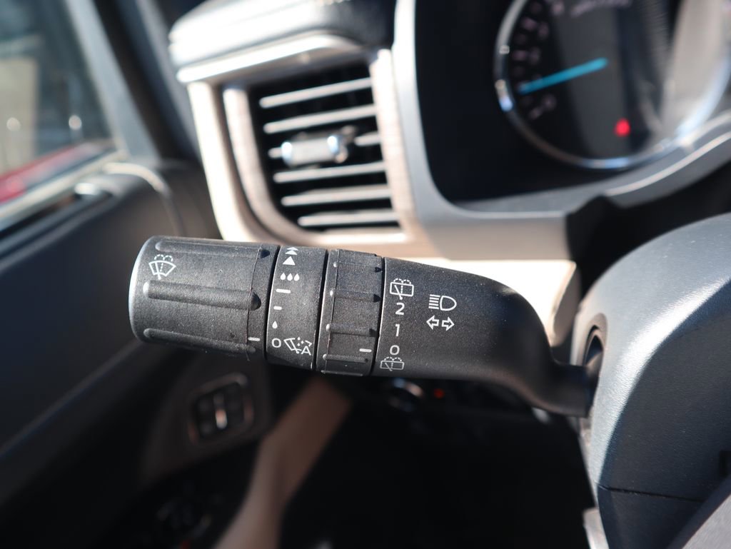 Used 2024 Ford Expedition Limited image 23