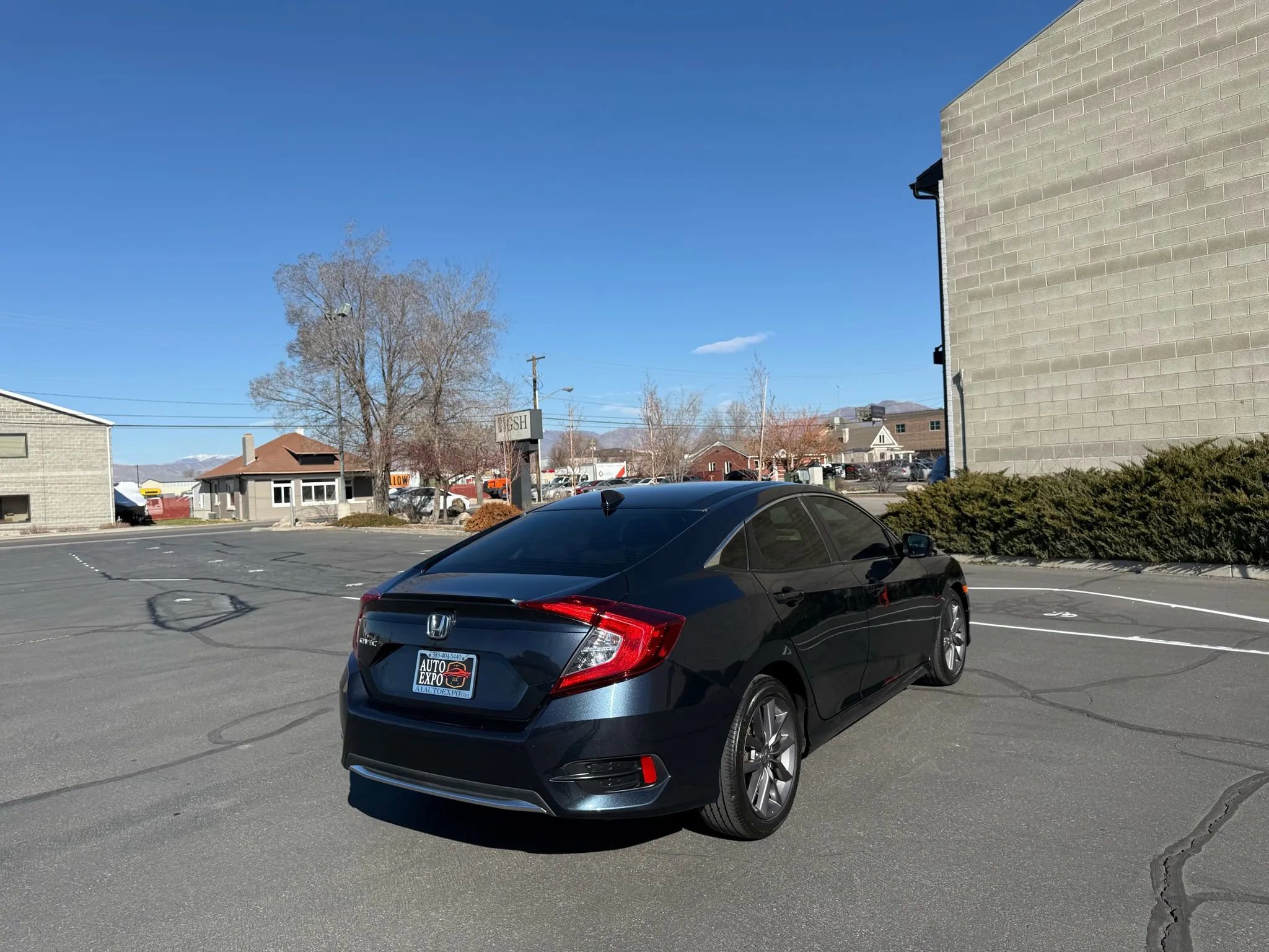 Used 2020 Honda Civic EX image 5