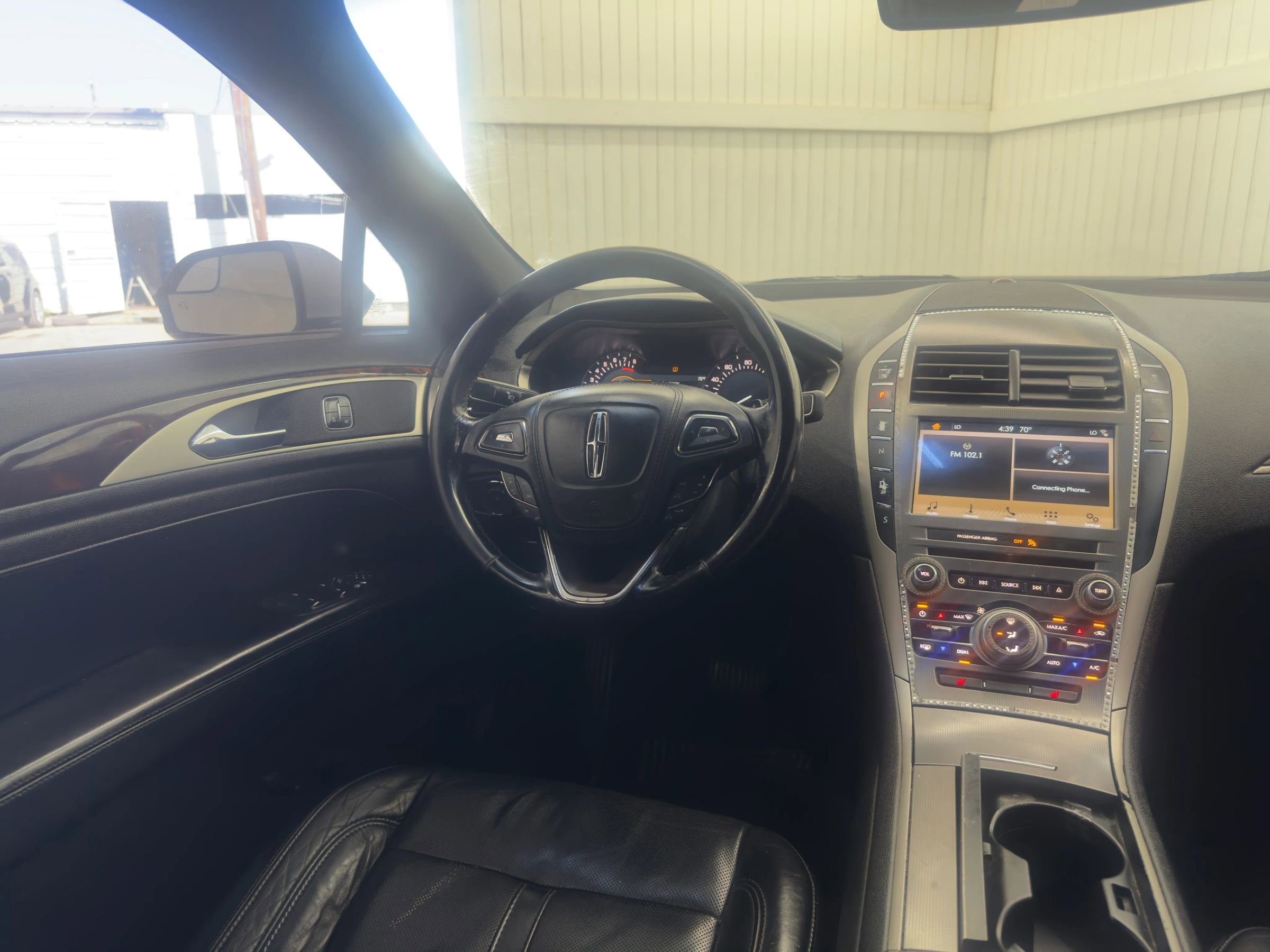 Used 2017 Lincoln MKZ Select image 14