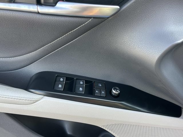 Used 2018 Toyota Camry XSE FWD image 28