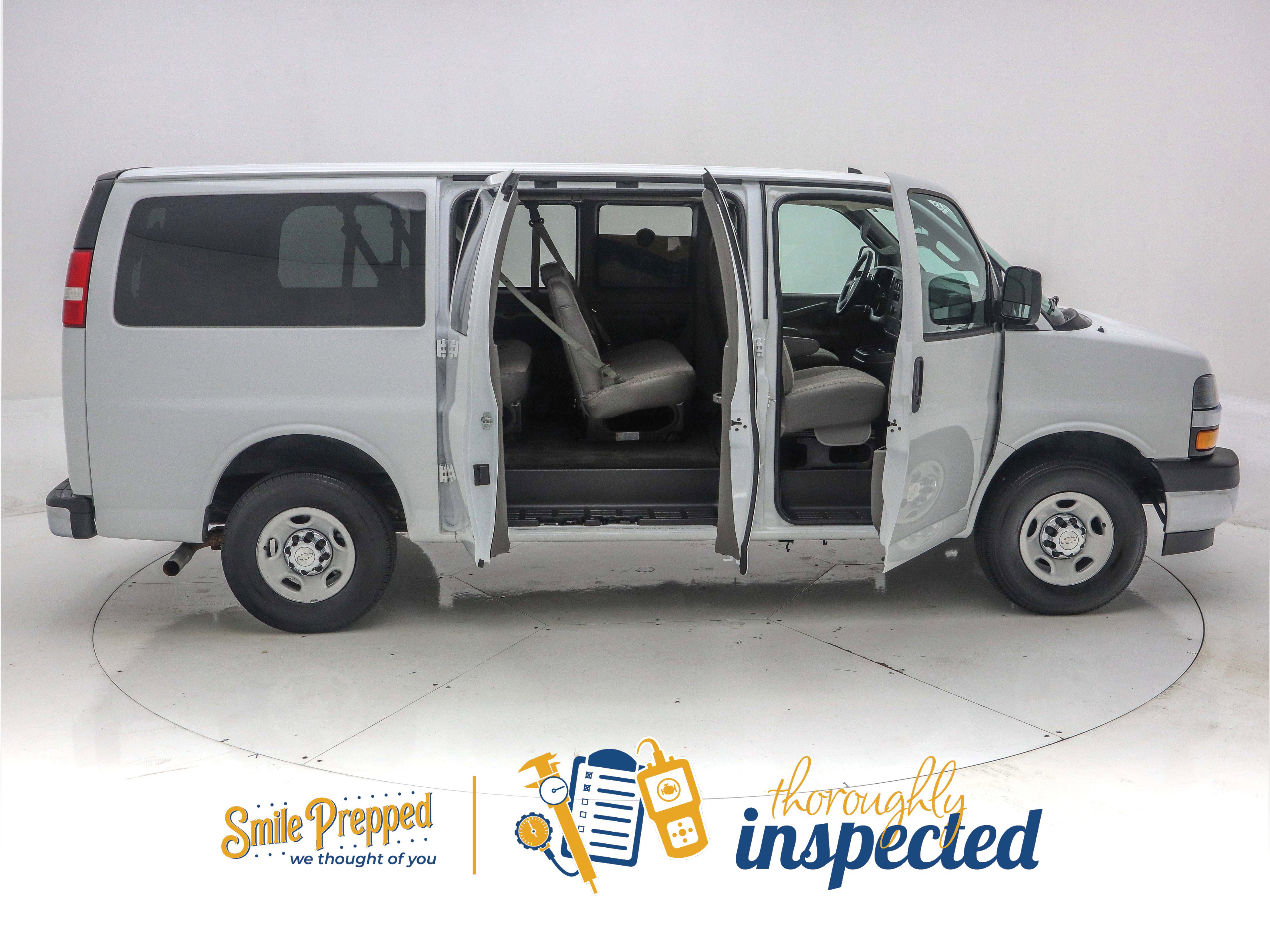 Used 2019 Chevrolet Express 2500 LT w/ LT Preferred Equipment Group image 3