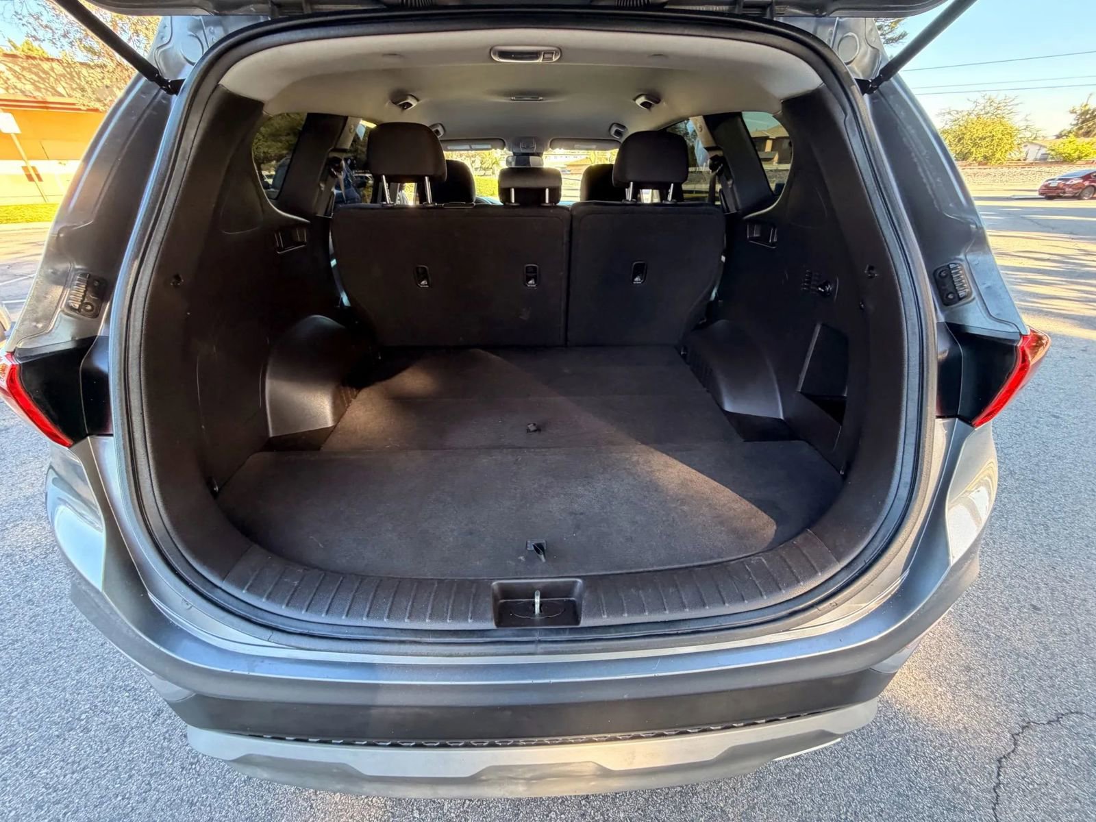 Used 2019 Hyundai Santa Fe SE FWD image 23