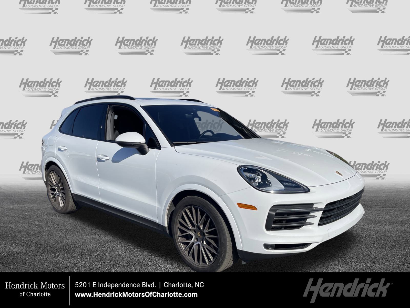 Used 2023 Porsche Cayenne S image 1