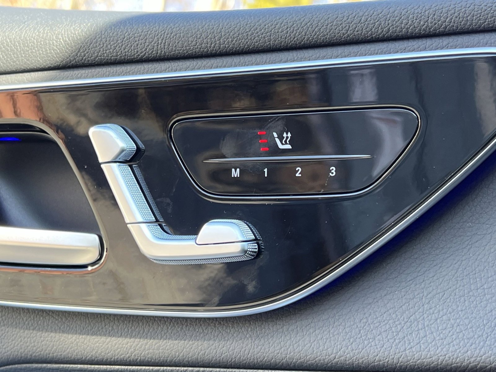 New 2026 Mercedes-Benz GLC 300 4MATIC image 33