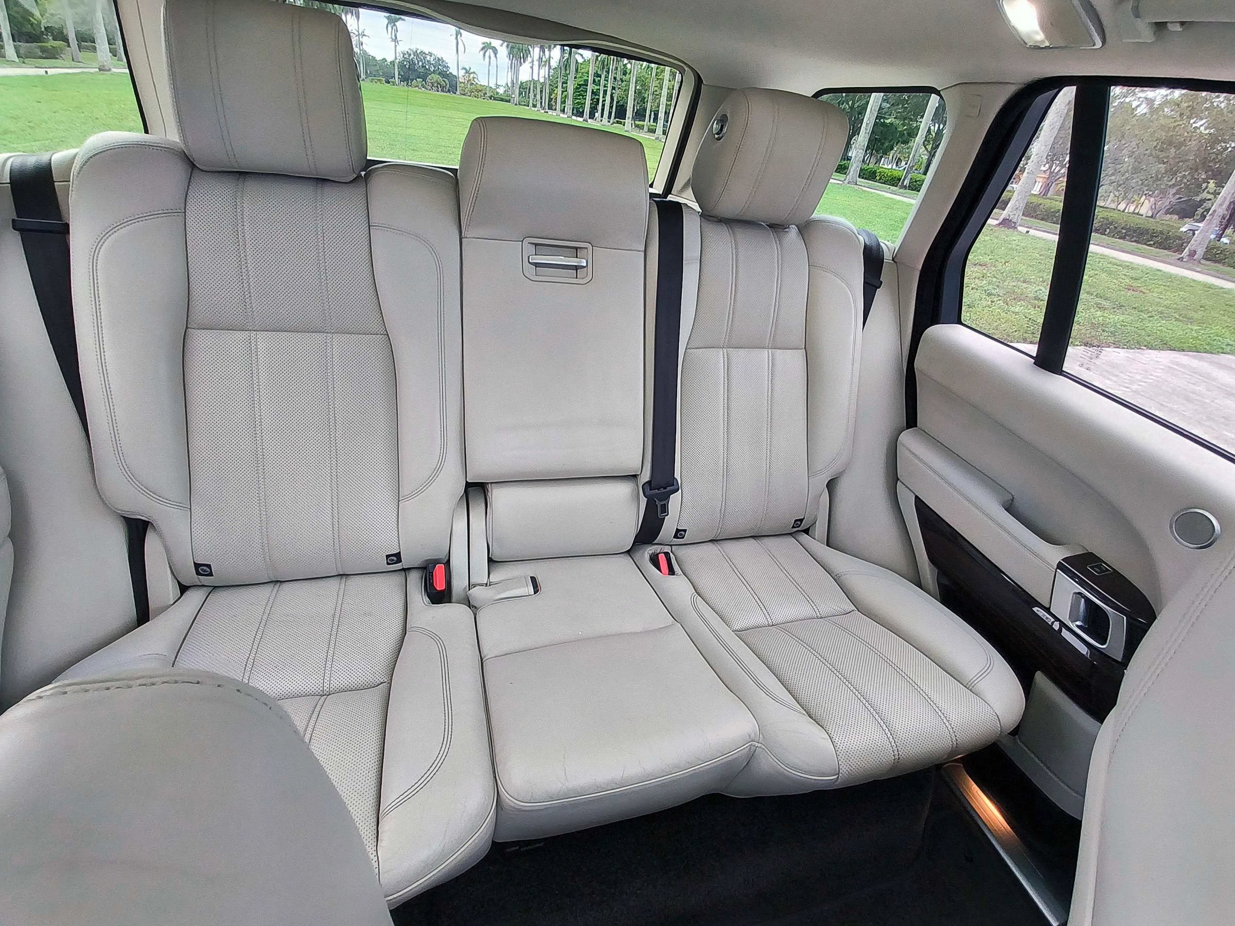 Used 2017 Land Rover Range Rover Supercharged AWD/4WD image 14