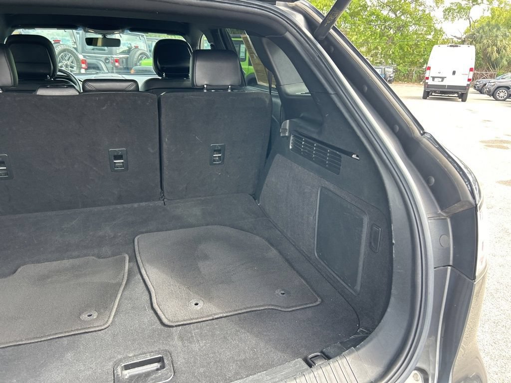 Used 2020 Lincoln Nautilus FWD image 32