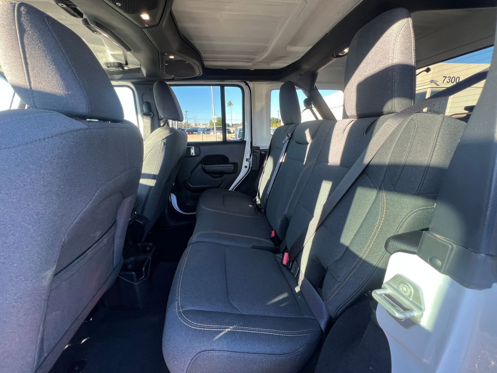 Used 2025 Jeep Wrangler Sport S image 25