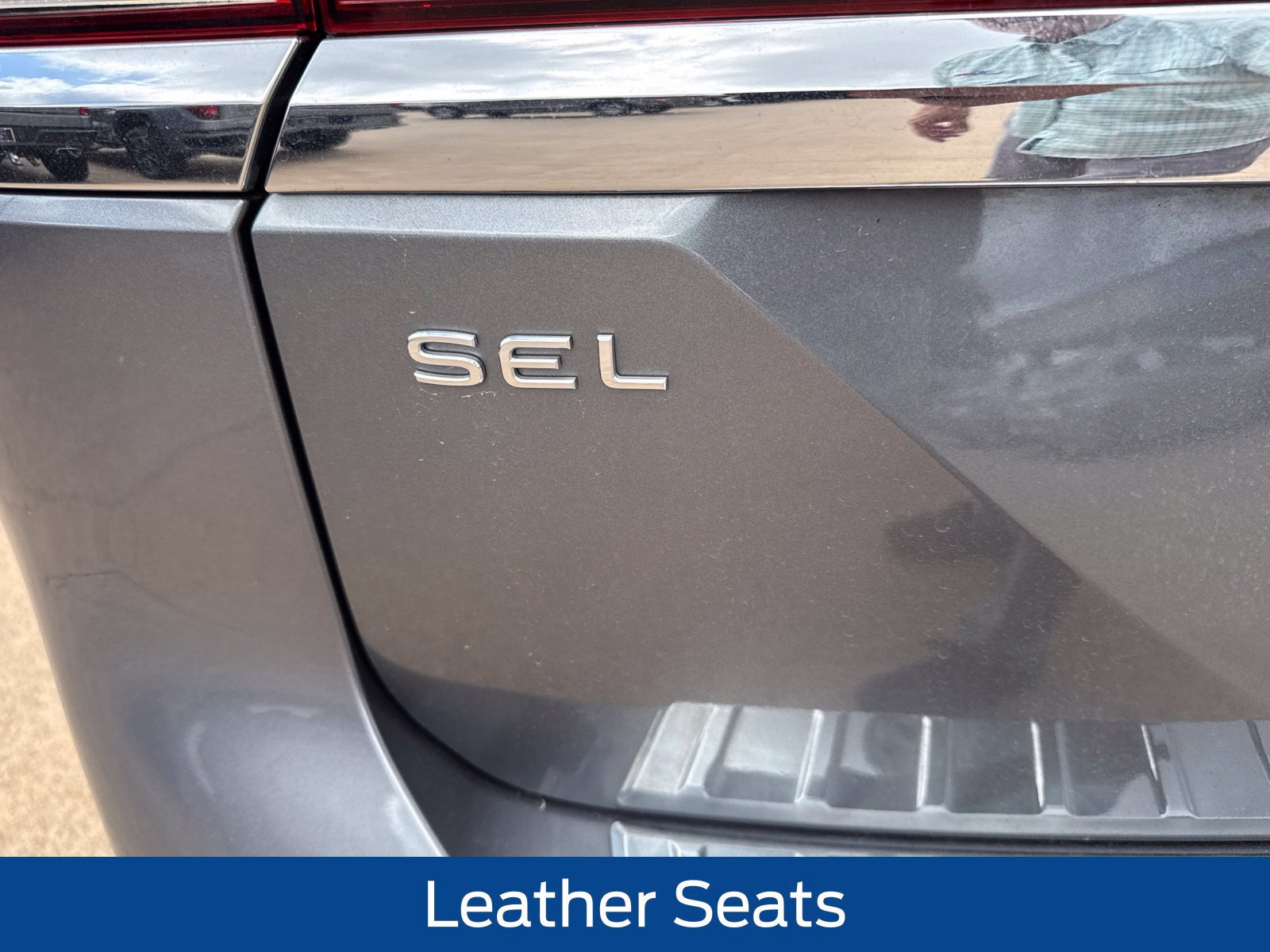 Used 2024 Volkswagen Atlas SEL Premium R-Line AWD/4WD image 11