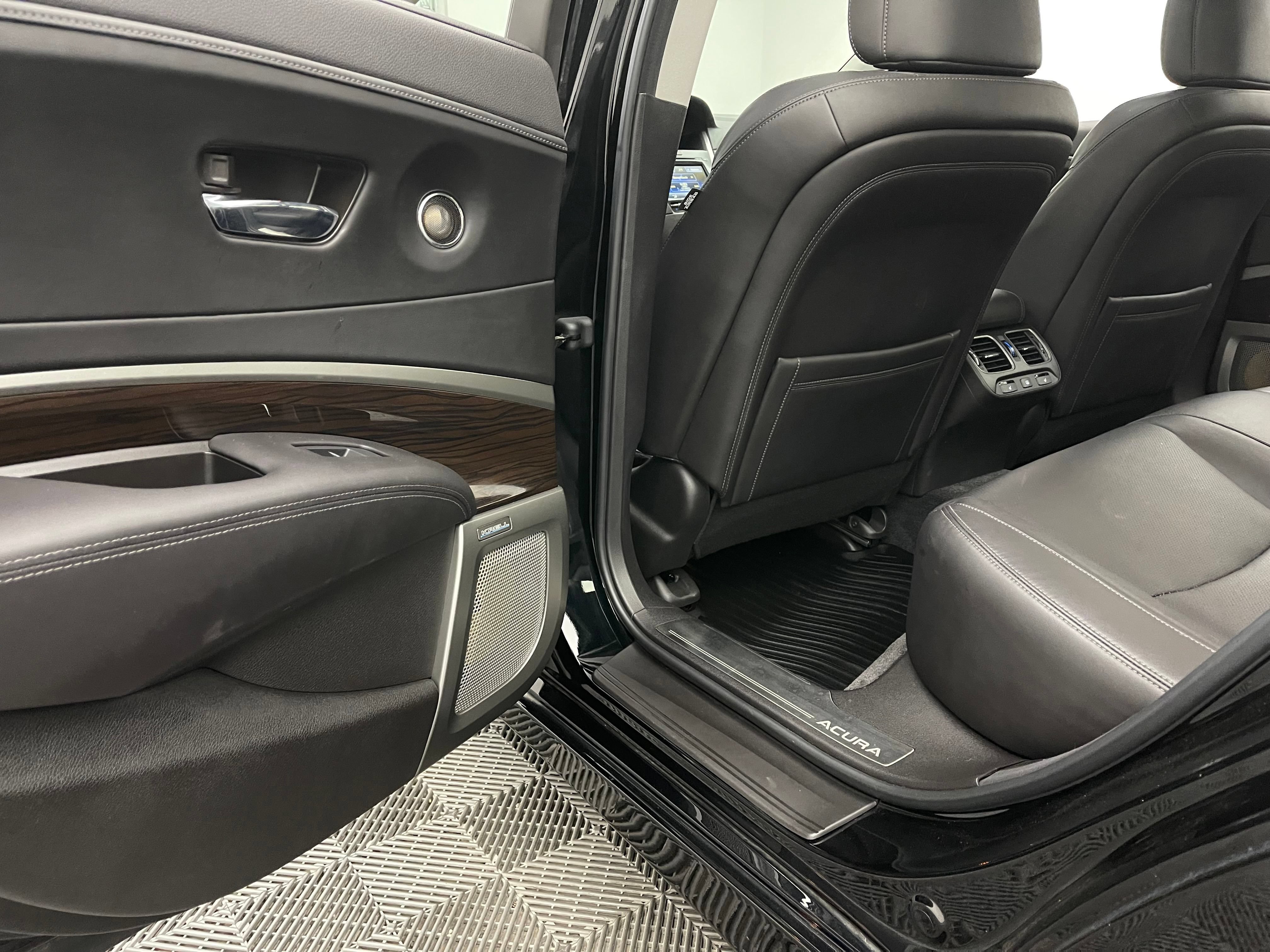 Used 2017 Acura RLX w/ Advance Package FWD image 41