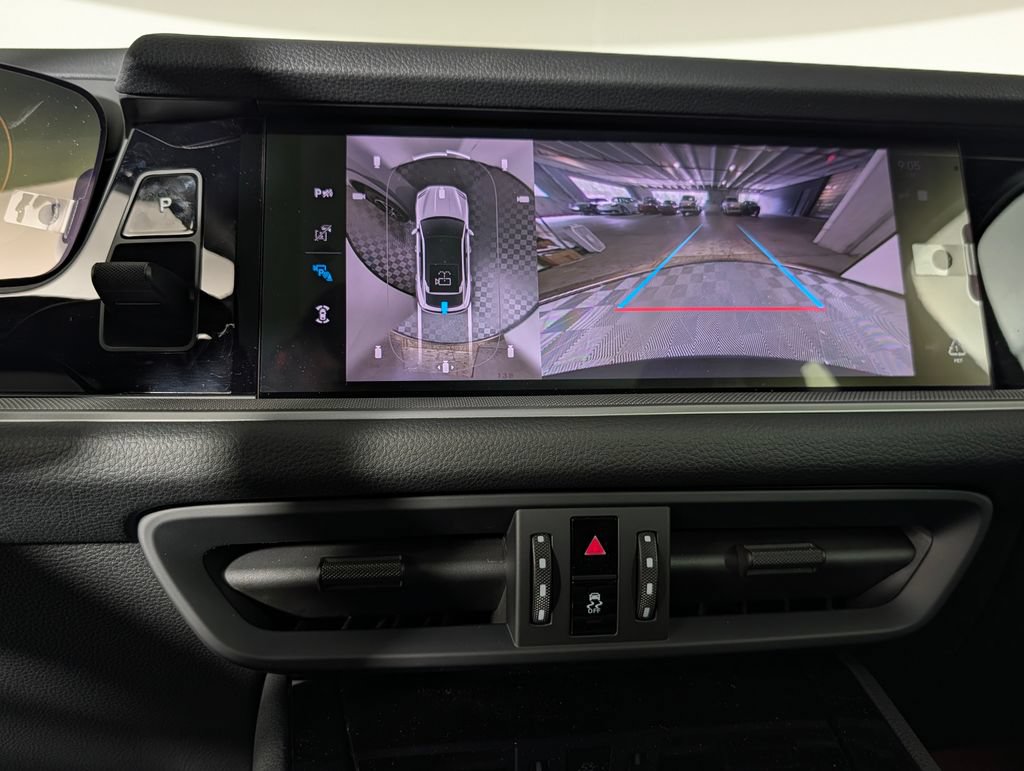 New 2026 Porsche Cayenne Coupe AWD/4WD image 31
