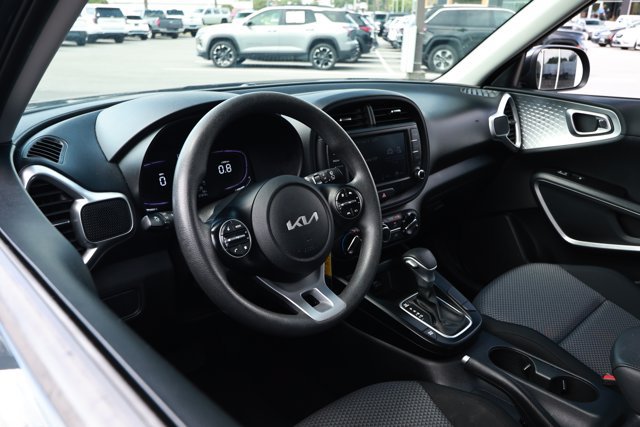 Used 2023 Kia Soul LX FWD image 22