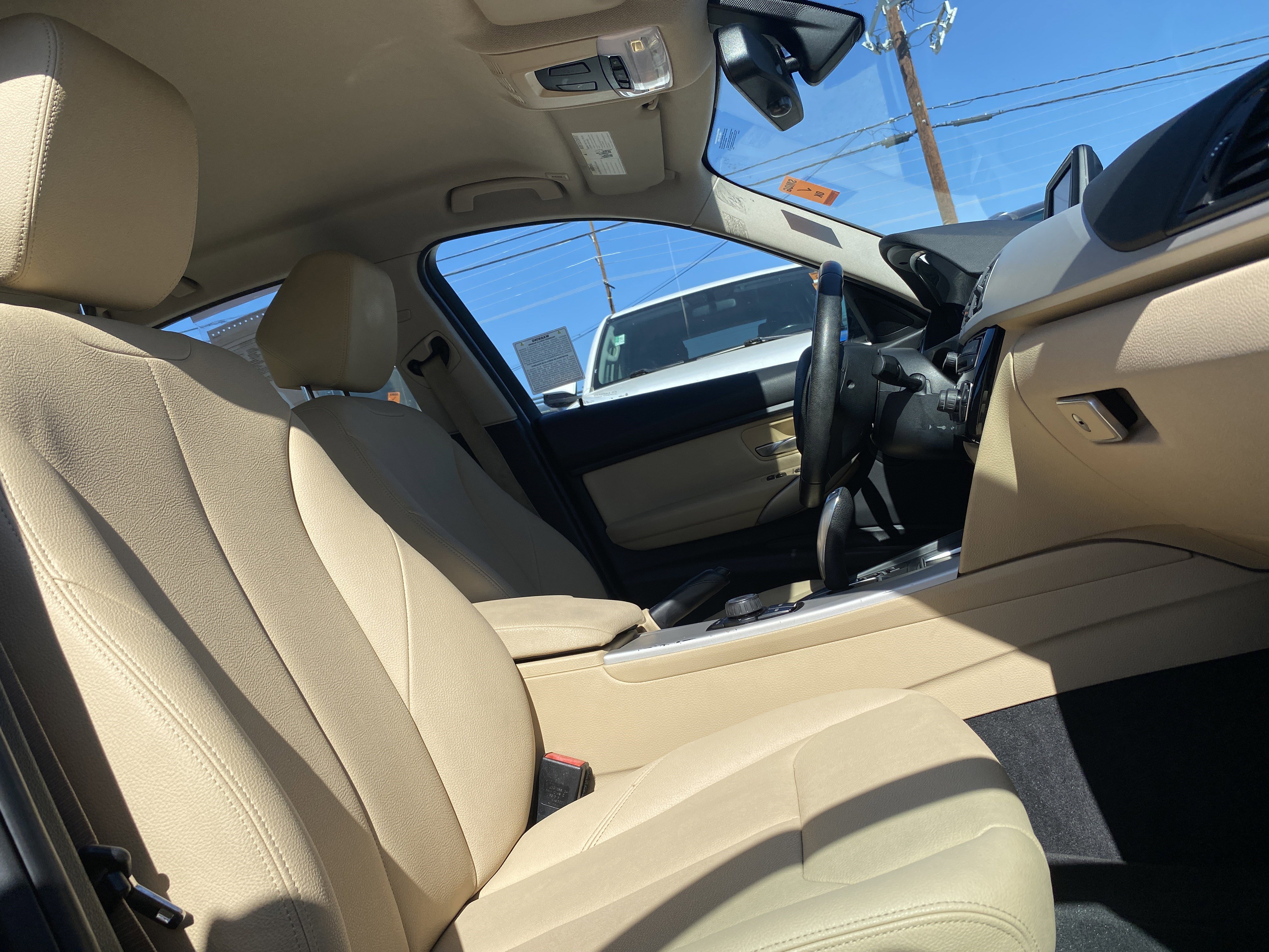 Used 2018 BMW 320i xDrive Sedan image 20