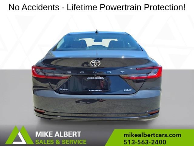 Used 2025 Toyota Camry XLE FWD image 6