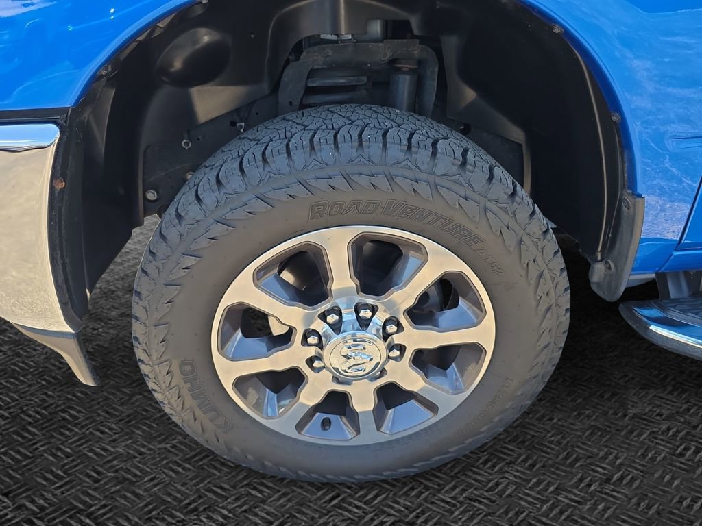 Used 2020 RAM 2500 Big Horn w/ Level 2 Equipment Group AWD/4WD image 11