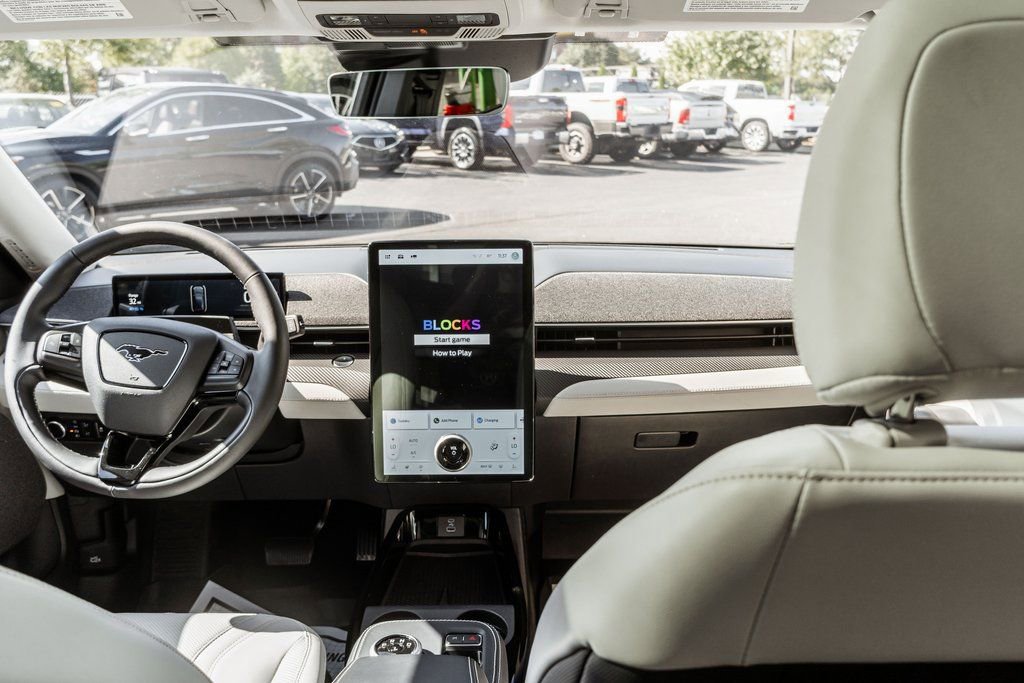 Used 2023 Ford Mustang Mach-E Premium image 8