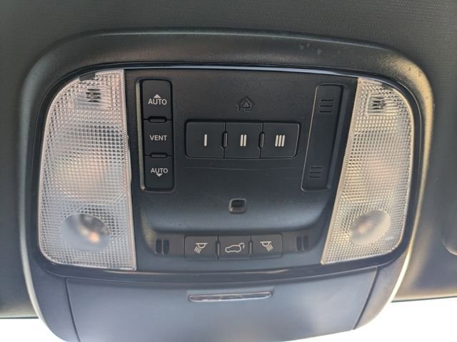 Used 2024 Dodge Durango GT image 22