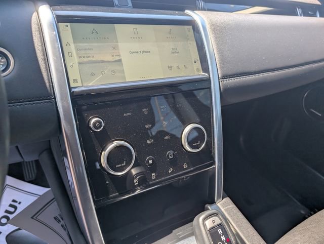 Used 2023 Land Rover Discovery Sport SE image 19