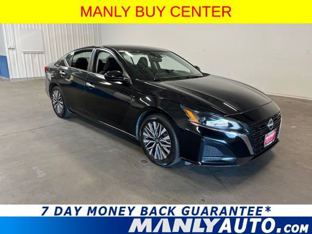 Used 2023 Nissan Altima 2.5 SV FWD image 1