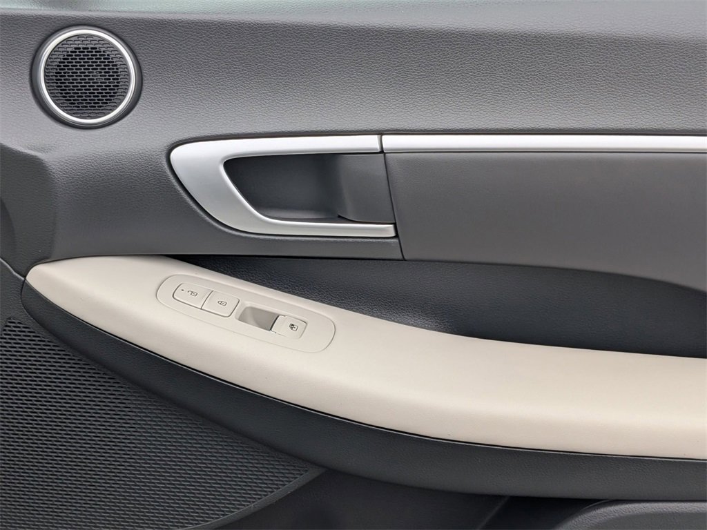 Used 2025 Hyundai Sonata SEL image 32