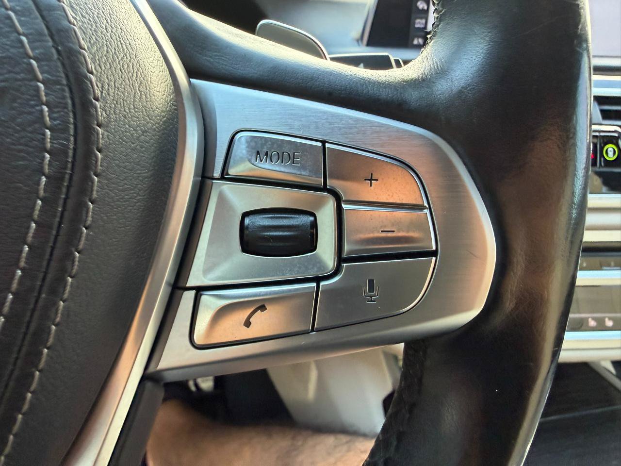 Used 2017 BMW 740i RWD image 30
