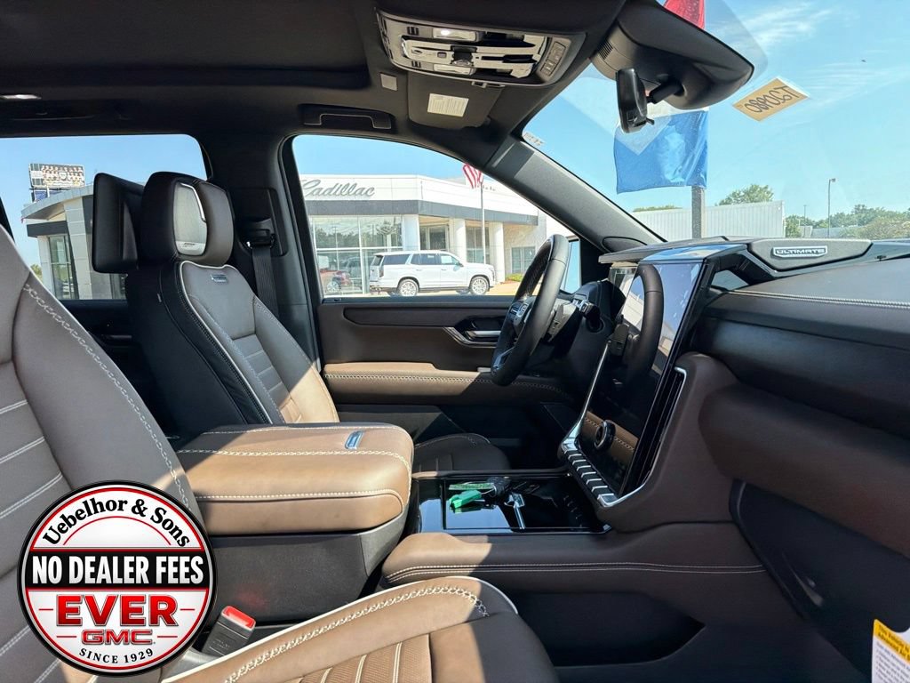 New 2026 GMC Yukon Denali Ultimate AWD/4WD image 3