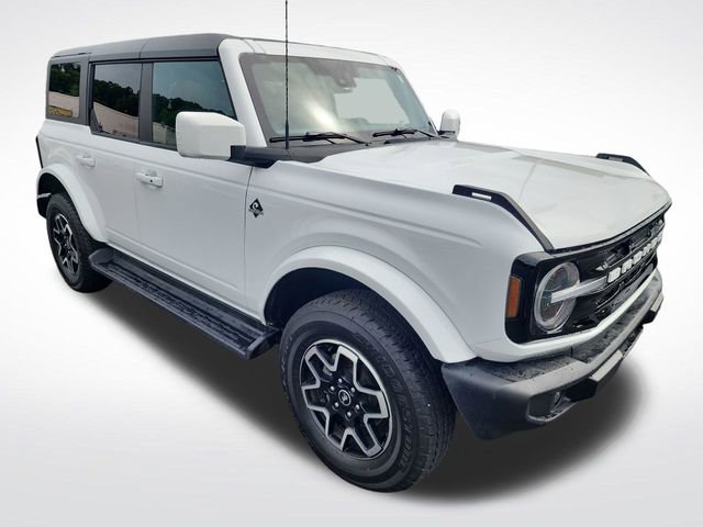 Used 2025 Ford Bronco Outer Banks AWD/4WD image 7