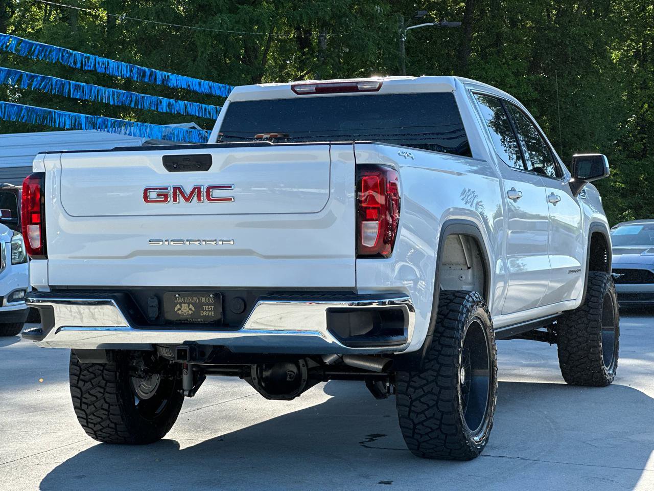 Used 2023 GMC Sierra 1500 SLE AWD/4WD image 7