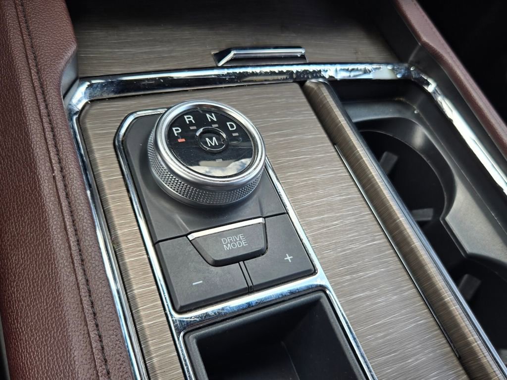 Used 2024 Ford Expedition Limited image 21