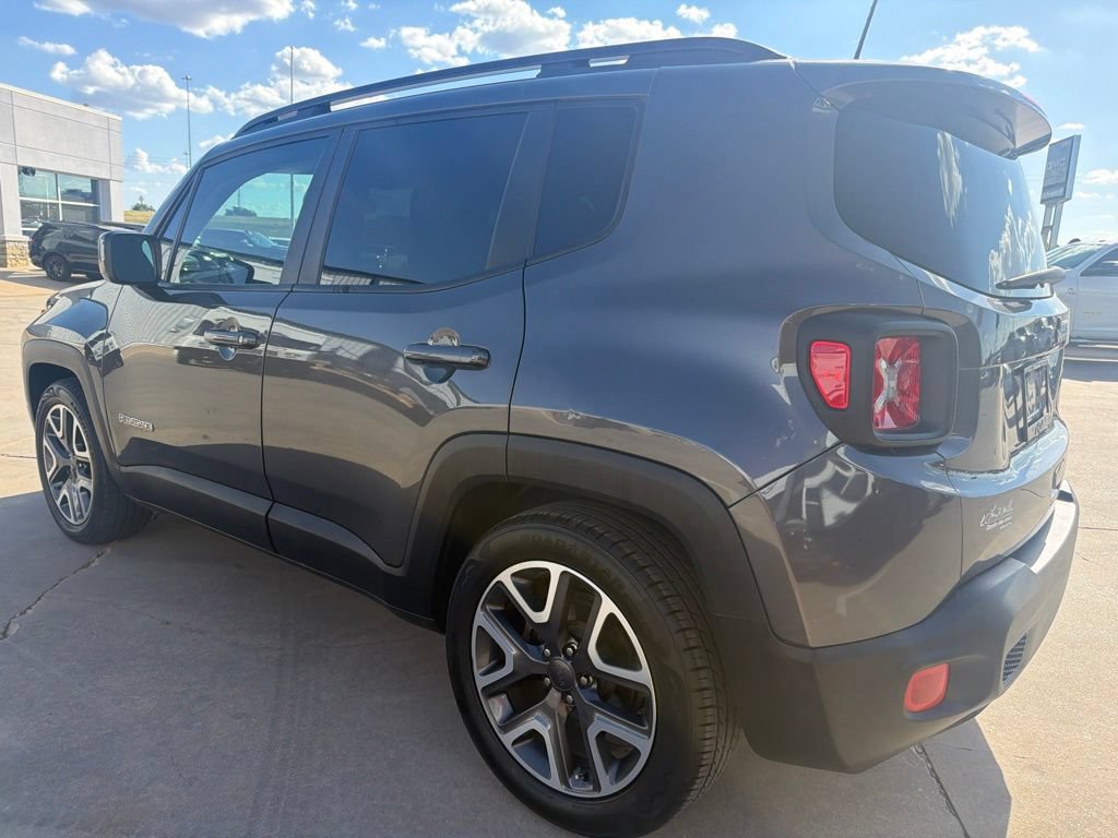 Used 2018 Jeep Renegade Latitude FWD image 5