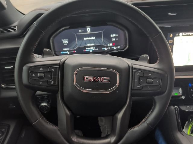 Used 2023 GMC Sierra 1500 AT4 w/ Technology Package AWD/4WD image 16
