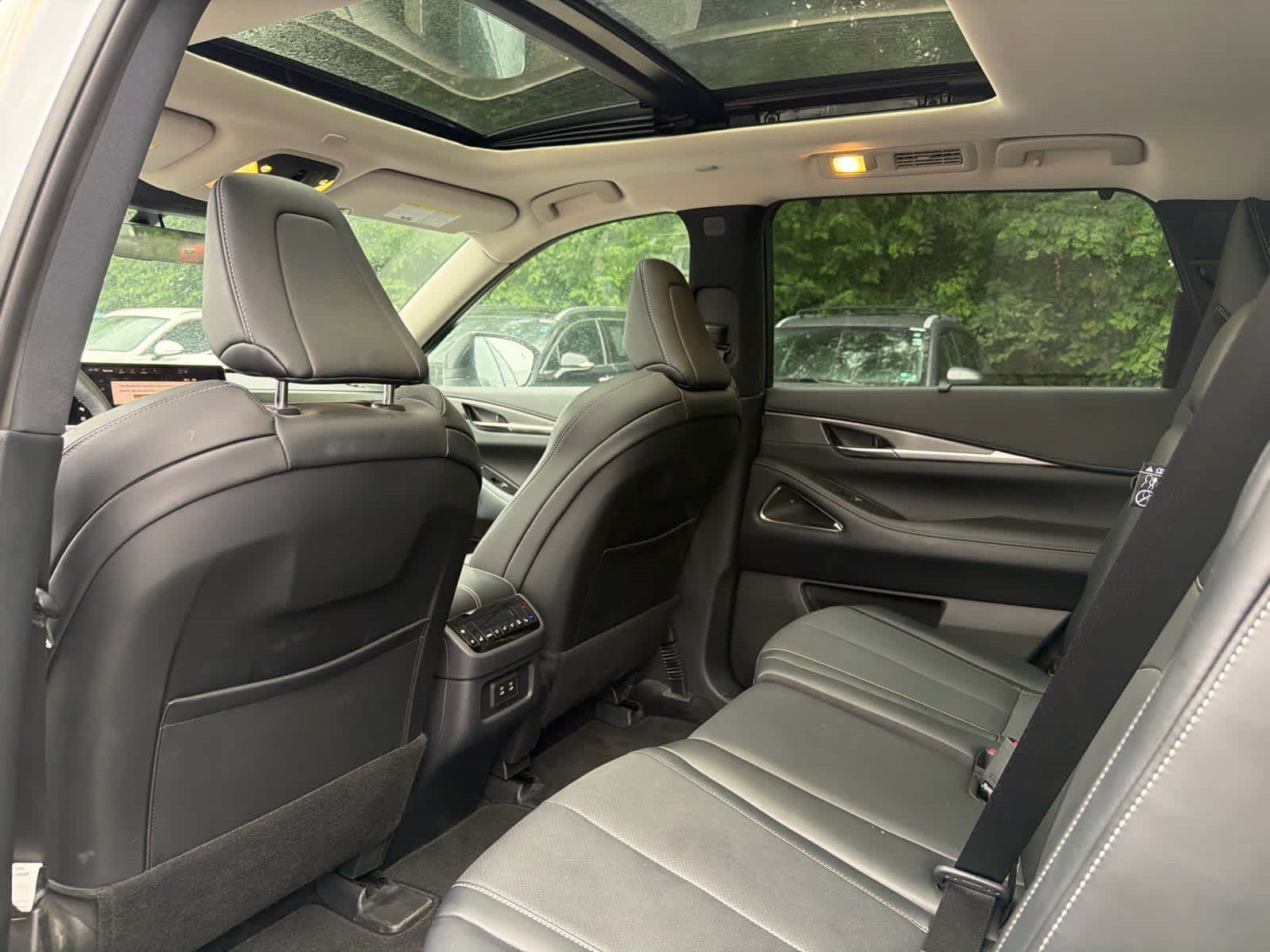 Used 2026 INFINITI QX60 Luxe AWD/4WD image 6
