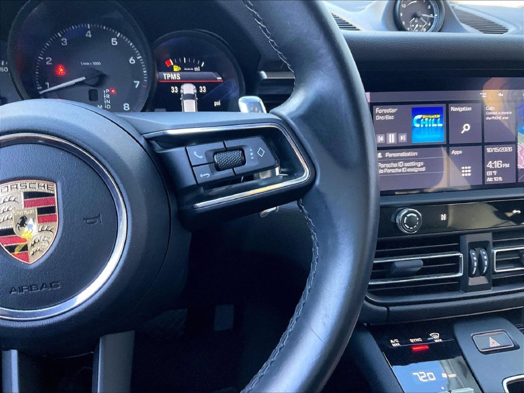 Certified 2023 Porsche Macan AWD/4WD image 22
