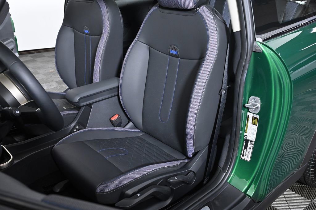 Certified 2025 MINI Cooper S image 23