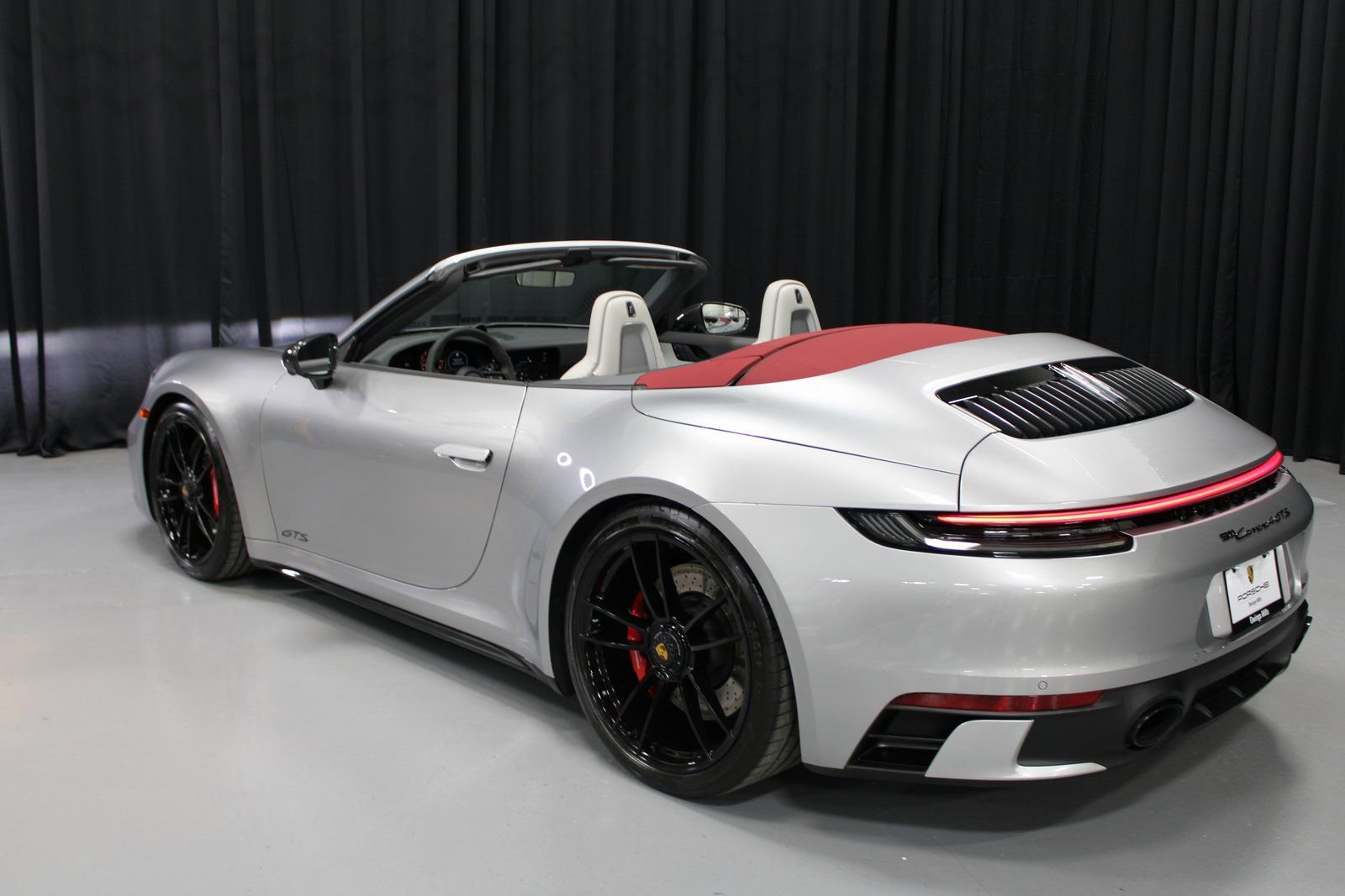 Certified 2024 Porsche 911 Carrera 4 GTS image 3