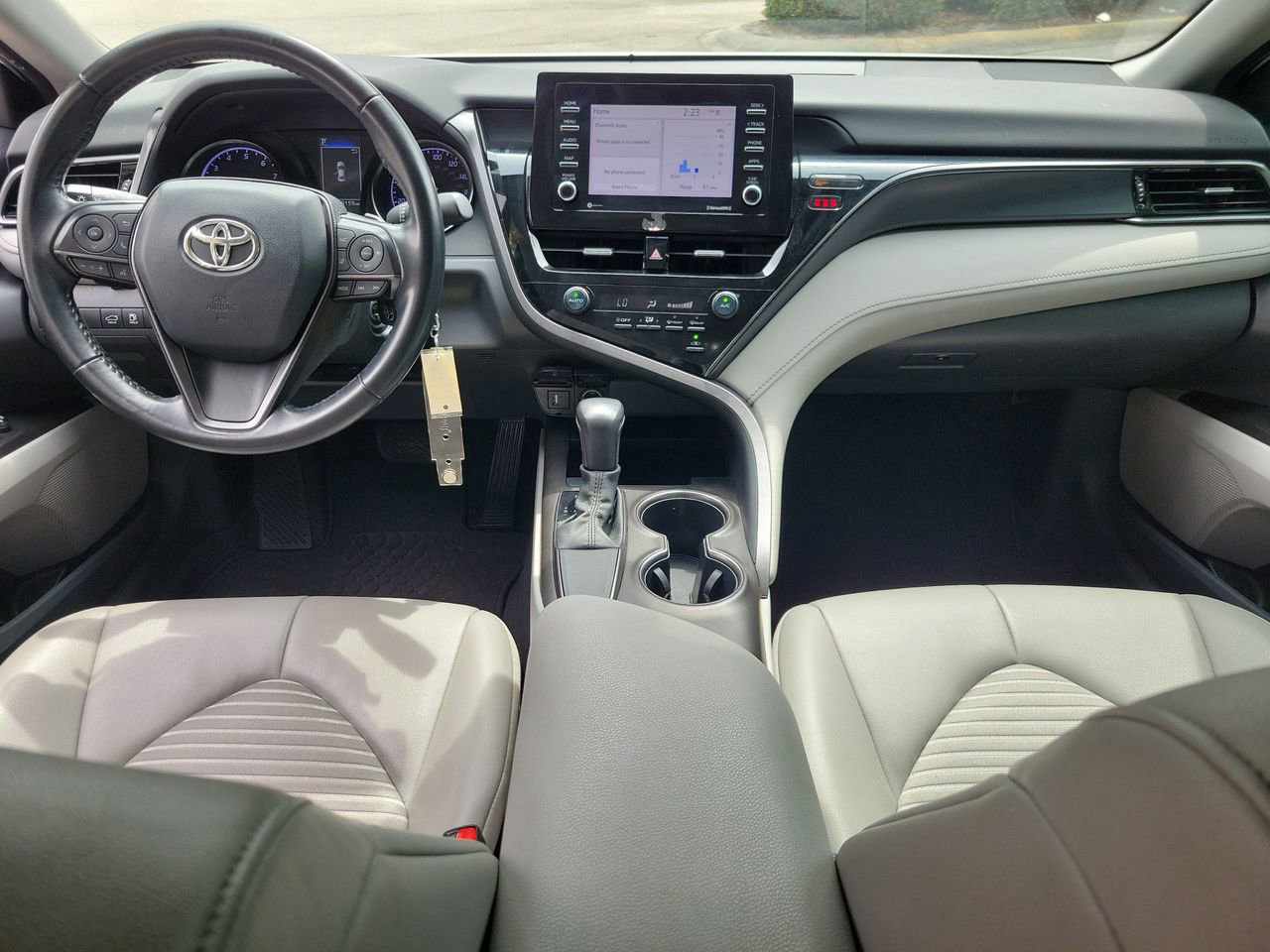 Used 2021 Toyota Camry SE image 12