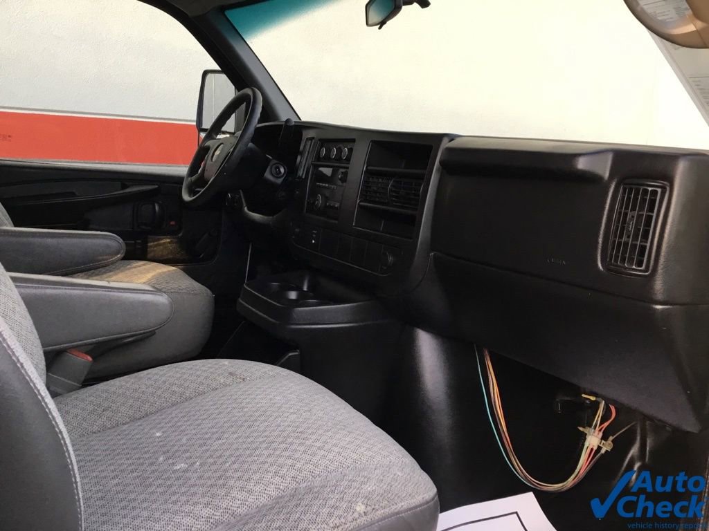 Used 2011 Chevrolet Express 3500 image 26