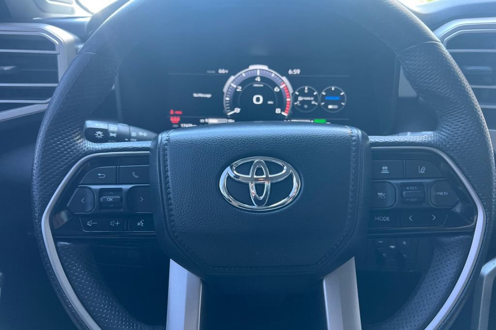 Used 2024 Toyota Tundra Limited AWD/4WD image 26
