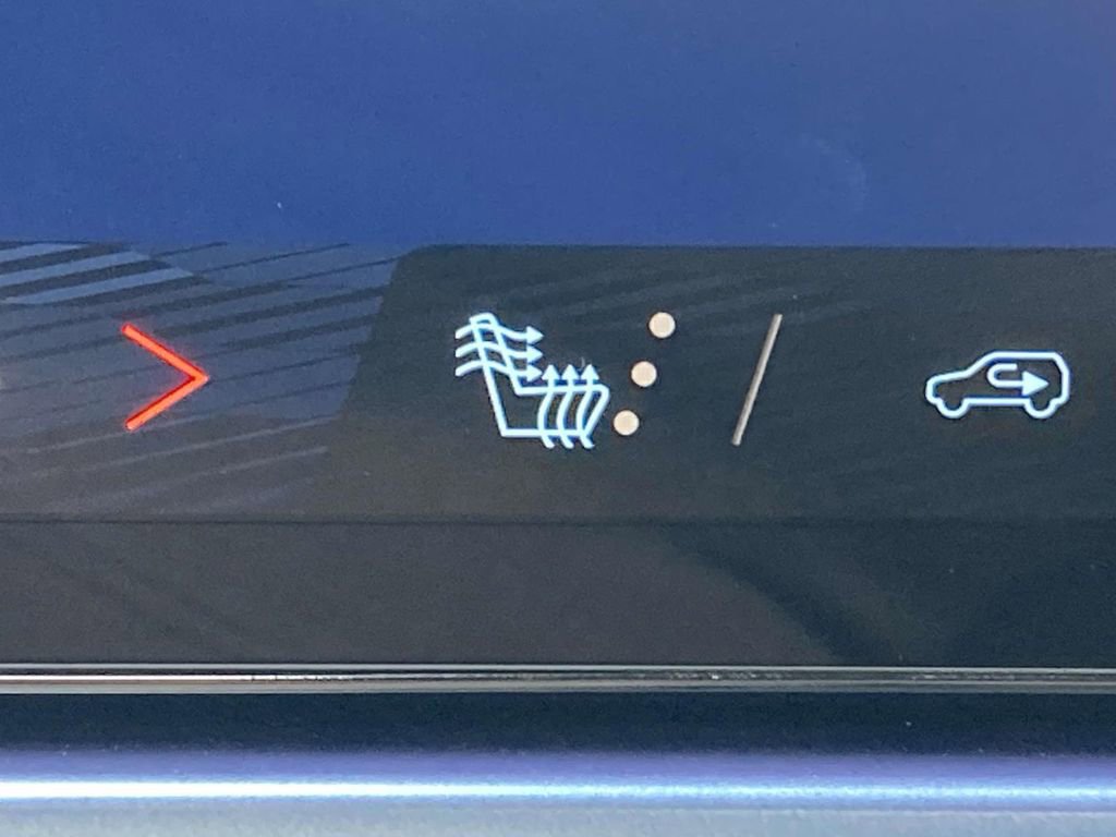 New 2026 Chevrolet Equinox EV LT image 21