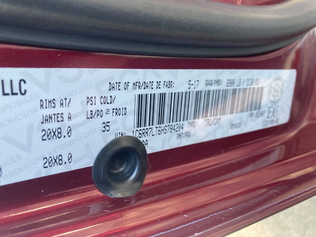 Used 2017 RAM 1500 Classic SLT w/ SLT Plus D￩cor Group AWD/4WD image 34