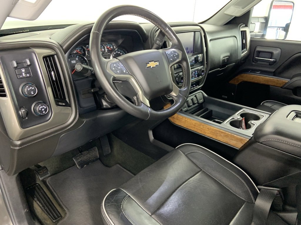 Used 2017 Chevrolet Silverado 3500 High Country w/ Duramax Plus Package image 22
