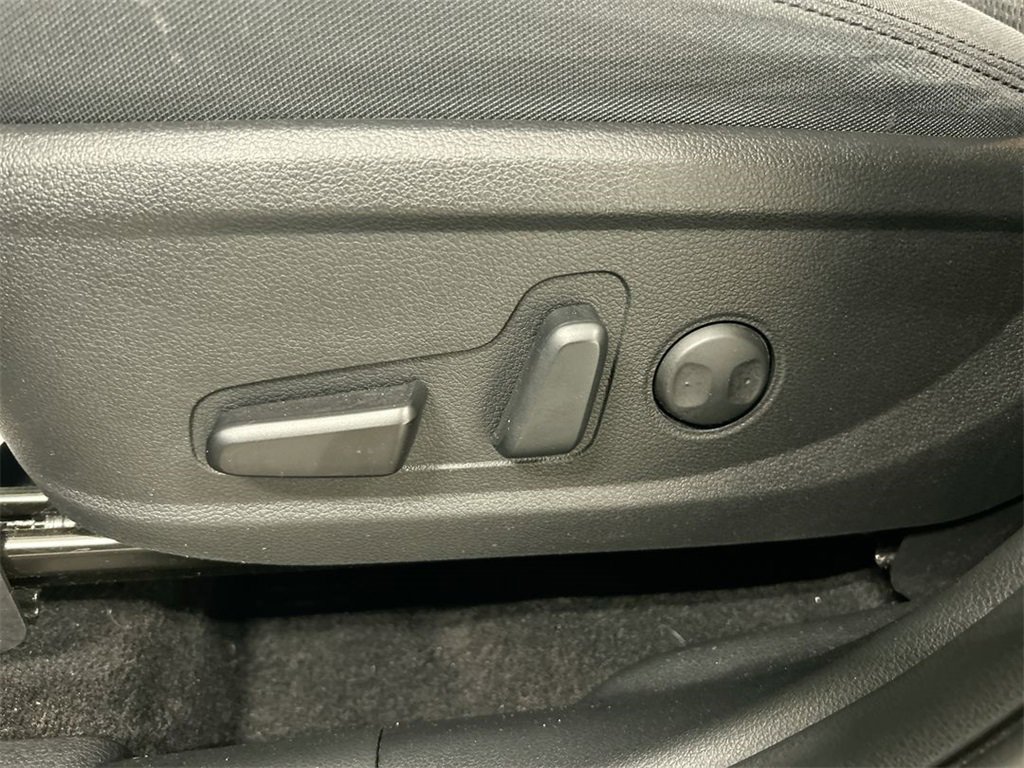 Used 2022 Hyundai Santa Fe SEL w/ Cargo Package image 10