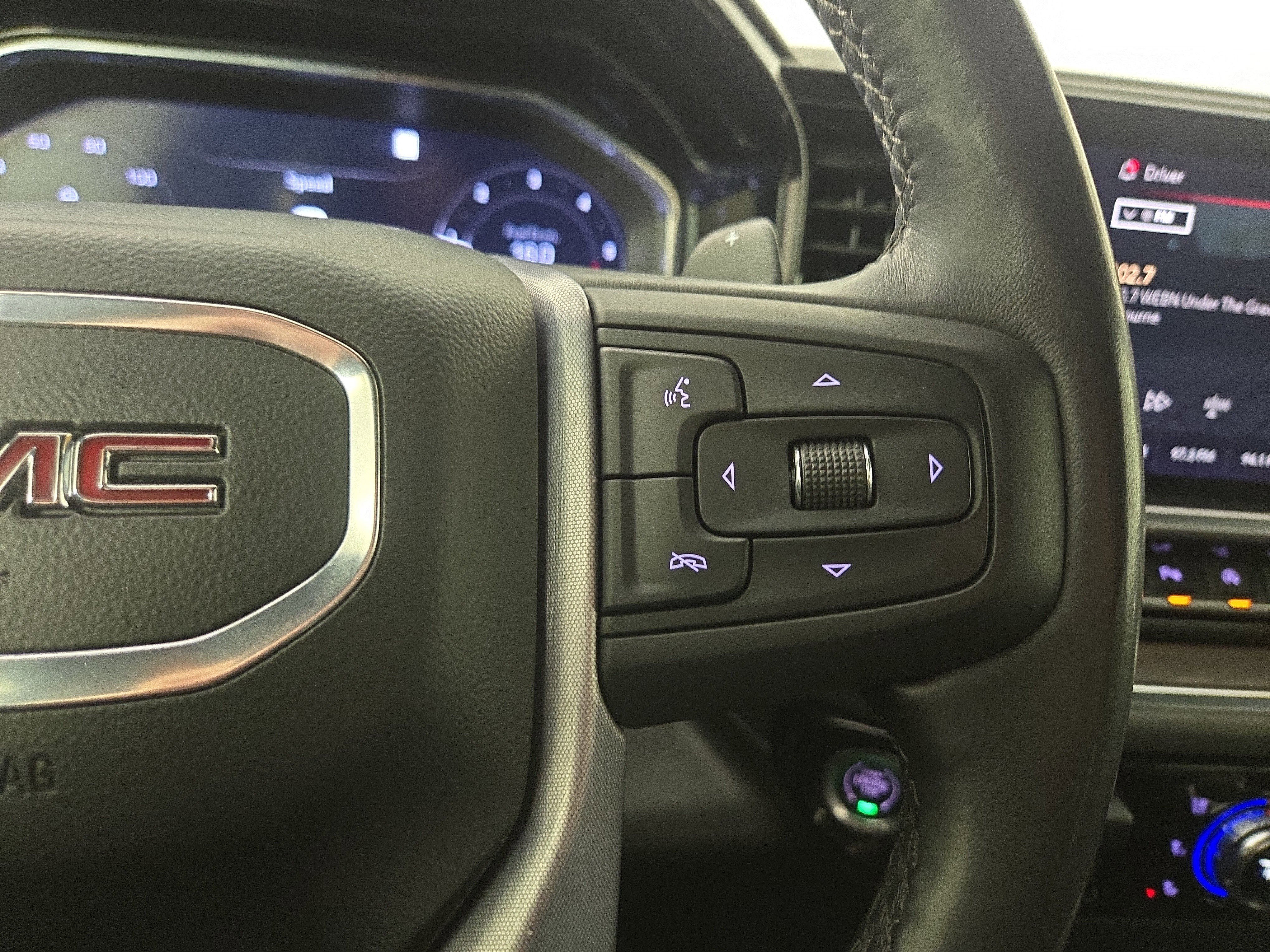 Certified 2022 GMC Sierra 1500 SLT w/ SLT Premium Plus Package image 16