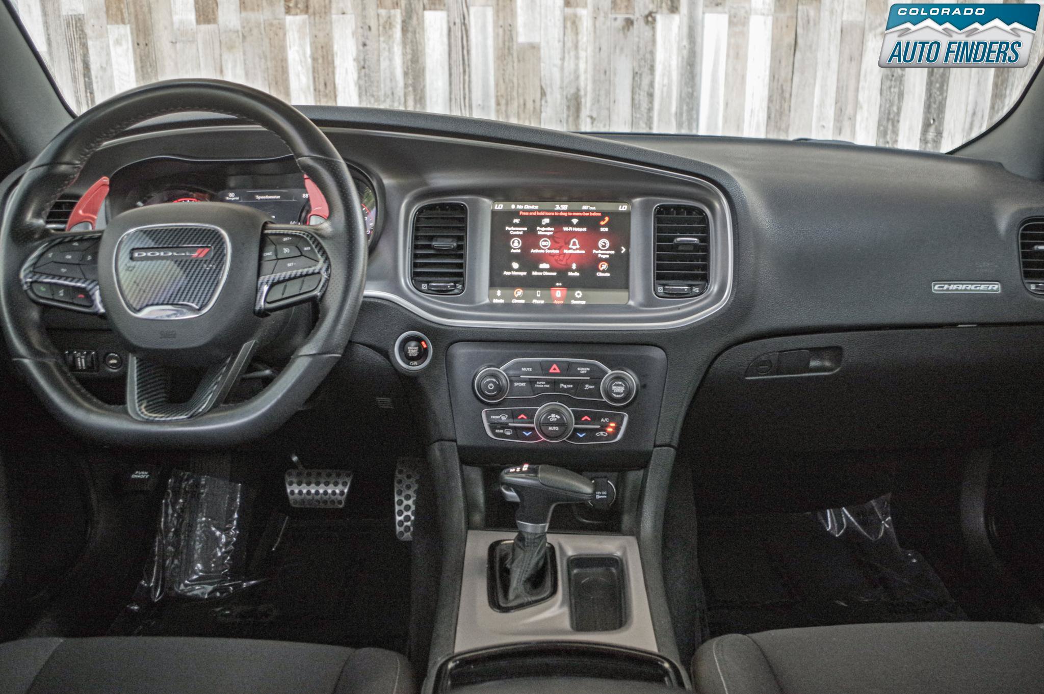 Used 2022 Dodge Charger R/T w/ Performance Handling Group RWD image 16