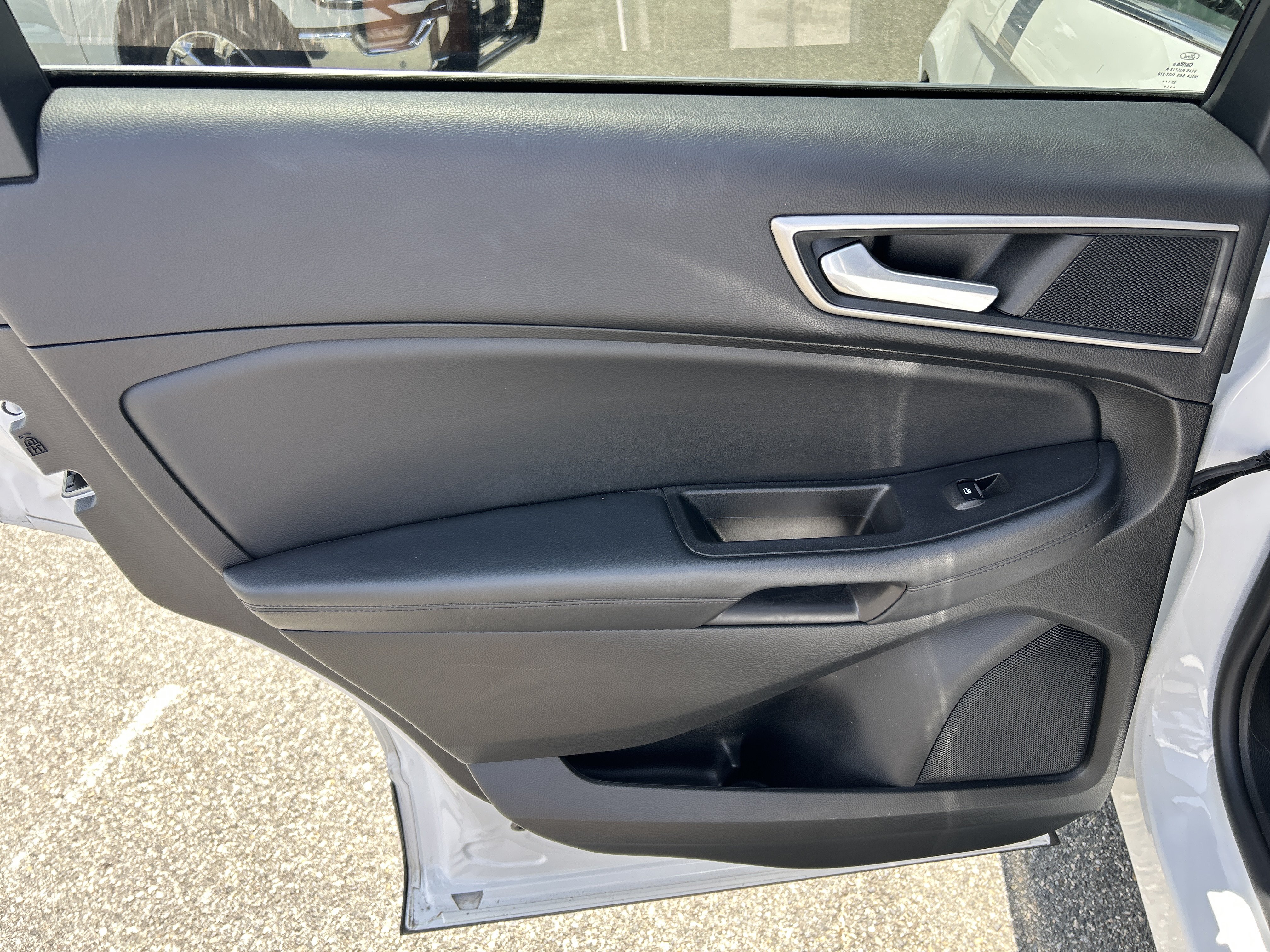 Used 2024 Ford Edge SEL AWD/4WD image 14