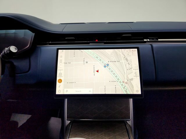 Certified 2025 Land Rover Range Rover SV AWD/4WD image 27