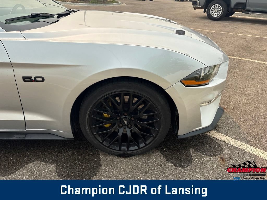Used 2018 Ford Mustang GT Premium w/ GT Performance Package RWD image 41