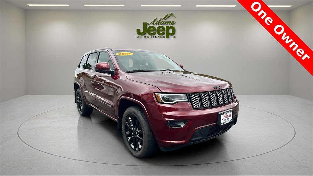 Used 2021 Jeep Grand Cherokee Laredo X image 3