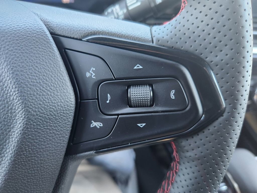 New 2026 Chevrolet Trax RS w/ Sunroof Package image 14