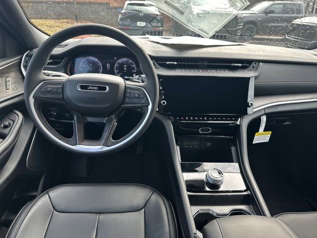 New 2026 Jeep Grand Cherokee Limited w/ Limited Altitude Package RWD image 22