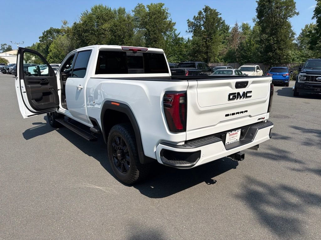 New 2026 GMC Sierra 2500 AT4 w/ AT4 Premium Plus Package AWD/4WD image 5